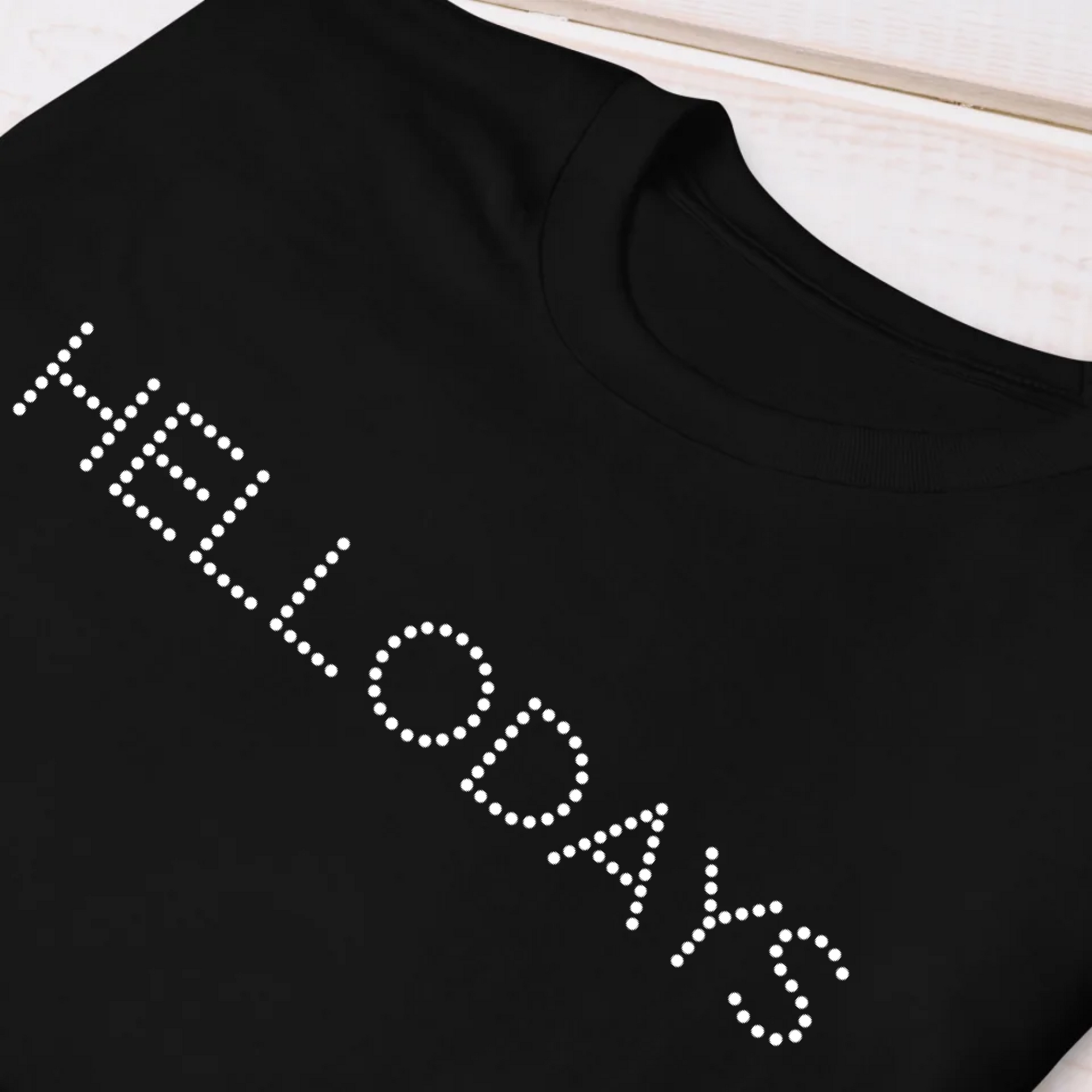 ロゴプリント半袖Tシャツ　ドット文字